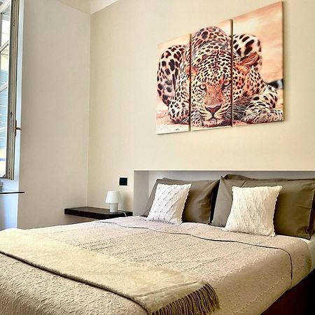 Charming Como - Apartment Downtown In The Pedestrian Area With 2 Double Bedrooms And 2 Complete Bathrooms A Spacious Living Room And Full Equipped Kitchen Екстер'єр фото
