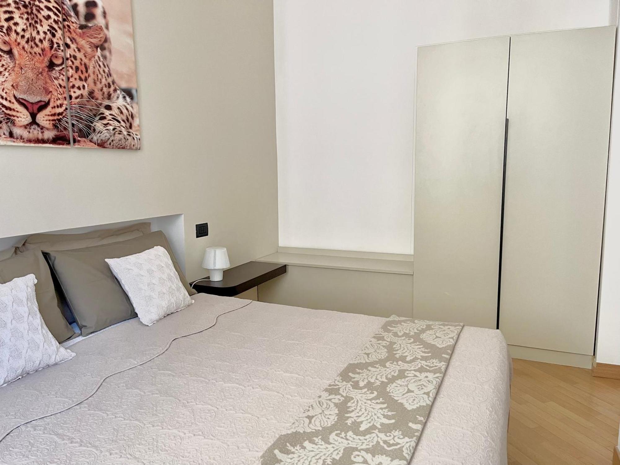 Charming Como - Apartment Downtown In The Pedestrian Area With 2 Double Bedrooms And 2 Complete Bathrooms A Spacious Living Room And Full Equipped Kitchen Екстер'єр фото