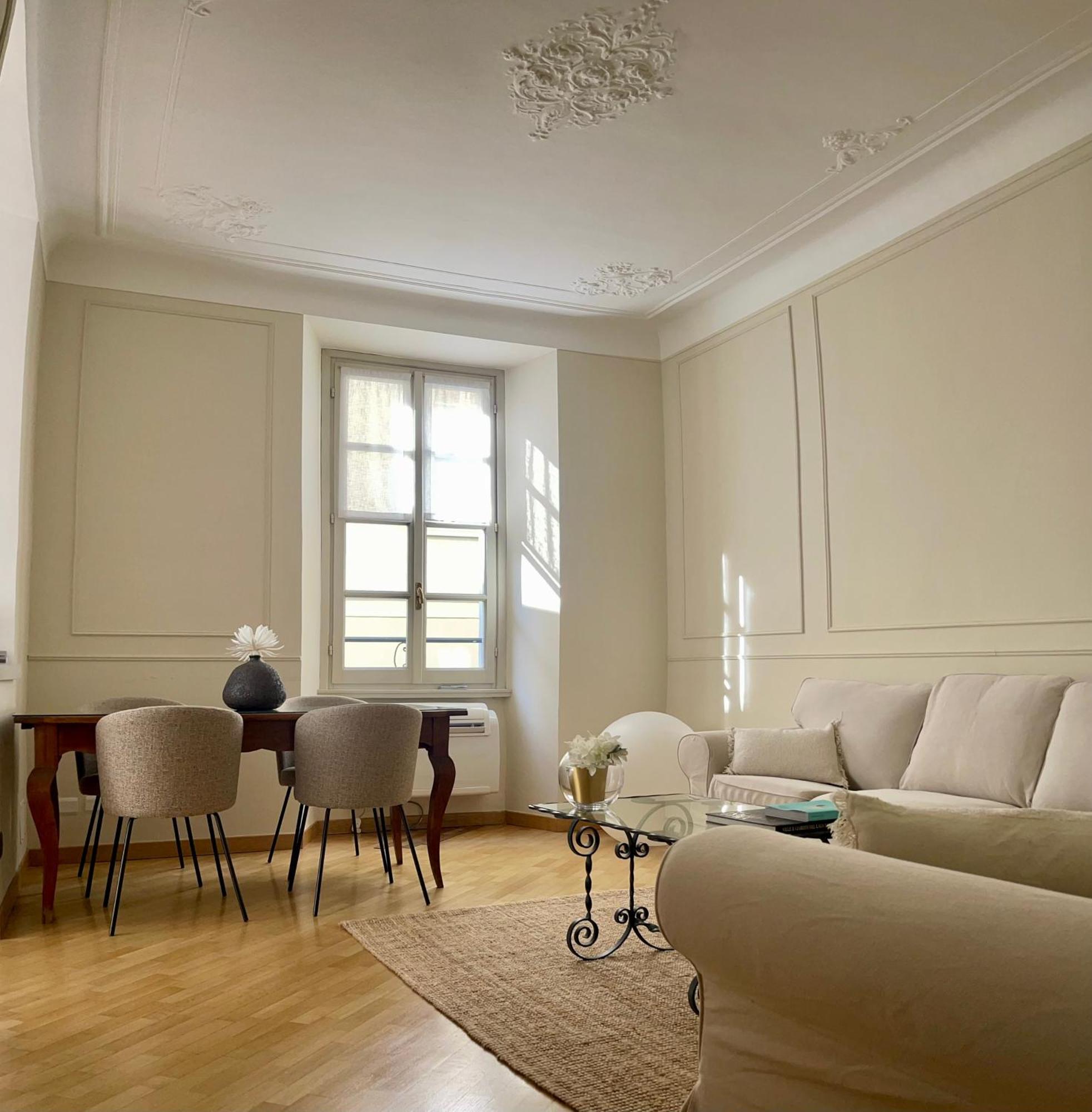 Charming Como - Apartment Downtown In The Pedestrian Area With 2 Double Bedrooms And 2 Complete Bathrooms A Spacious Living Room And Full Equipped Kitchen Екстер'єр фото